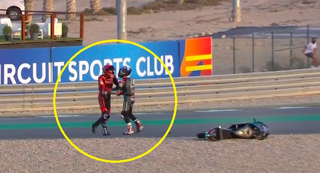 Rider Petronas Minta Maaf Usai Berkelahi dengan Pembalap Indonesian Racing – NontonMotoGP 2 Rider Petronas Minta Maaf Usai Berkelahi dengan Pembalap Indonesian Racing