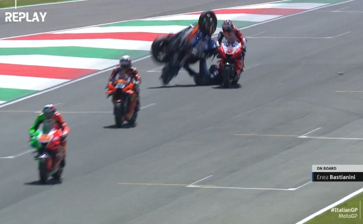MotoGP Italia: Bastianini Tabrak Zarco di Starting Grid, Ini Penyebabnya