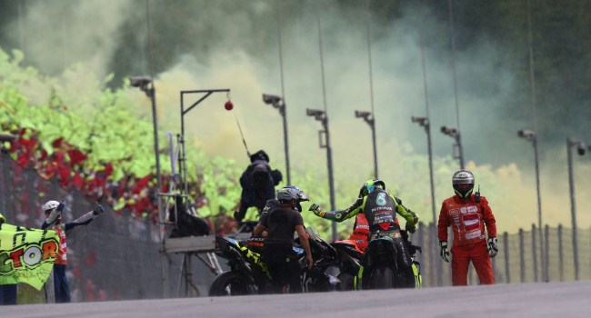 Meski Rossi Pensiun, Tapi Penggemarnya Takkan Bubar – NontonMotoGP 6 Meski Rossi Pensiun, Tapi Penggemarnya Takkan Bubar