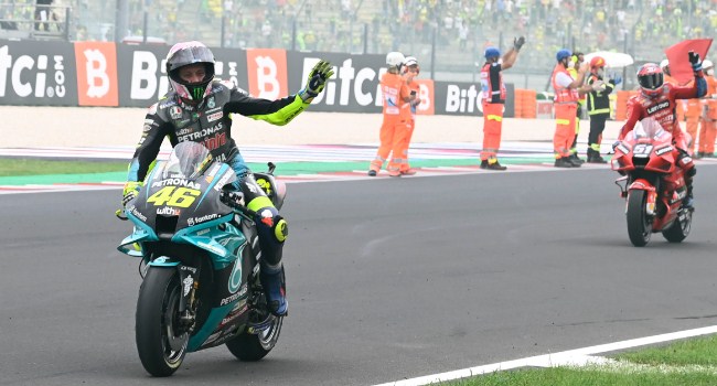 Tak Ada Pembalap Sanggup Samai Valentino Rossi – NontonMotoGP 6 Ducati: Tak Ada Pembalap Sanggup Samai Valentino Rossi