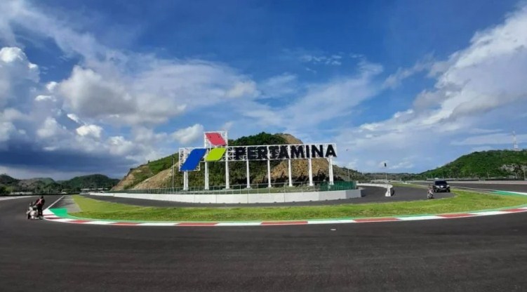 Penonton Superbike Mandalika Dilarang Bawa Makanan/Minuman dari Luar – NontonMotoGP 6 Penonton Superbike Mandalika Dilarang Bawa Makanan/Minuman dari Luar