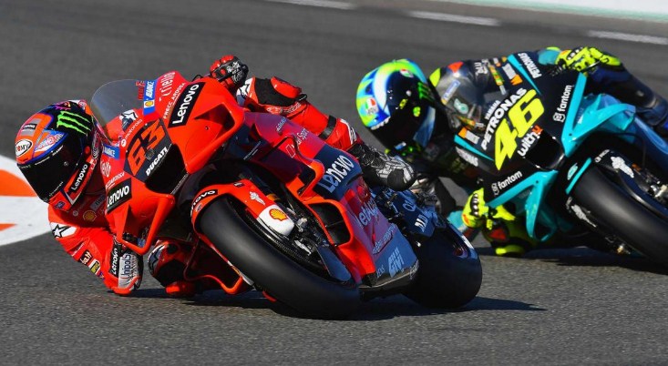 Rossi Start 10 Karena Manfaatkan Slipstream Bagnaia – NontonMotoGP 6 MotoGP Valencia: Rossi Start 10 Karena Manfaatkan Slipstream Bagnaia