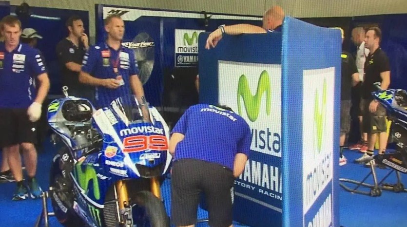 Rahasia Tembok Pembatas Yamaha, Lorenzo Ungkap Kecurangan Rossi – NontonMotoGP 6 Rahasia Tembok Pembatas Yamaha, Lorenzo Ungkap Kecurangan Rossi