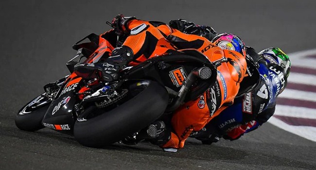 Bawa Motor Seperti Monyet – NontonMotoGP 6 Ribut Sesama Rookie, Gardner Serang Darryn: Bawa Motor Seperti Monyet