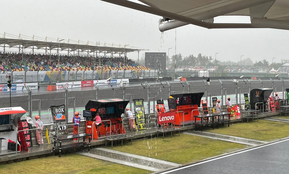 Jumlah Penonton Akhir Pekan MotoGP Mandalika Tembus 102.801