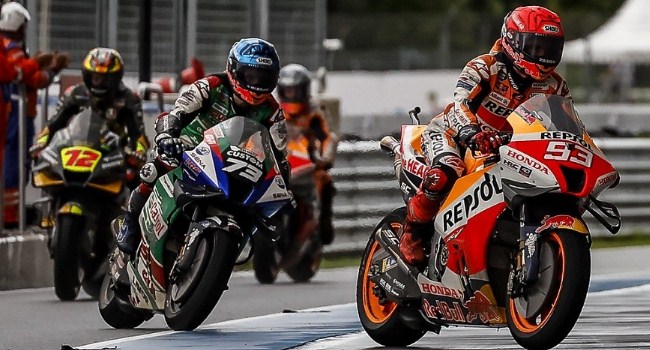 Bahkan Tanpa Cedera Marquez Tak Bisa Juara Dunia dengan Honda Sekarang – NontonMotoGP 6 Alex: Bahkan Tanpa Cedera Marquez Tak Bisa Juara Dunia dengan Honda Sekarang