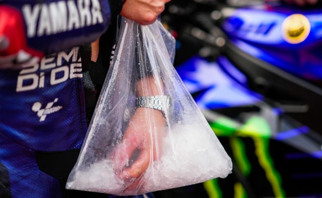 MotoGP Valencia: Quartararo Harus Jalani Operasi Jari yang Patah