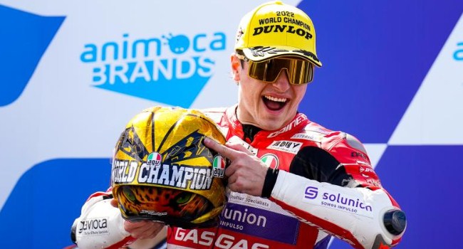 Izan Guevara Adalah Tiruan Valentino Rossi, Calon Superstar MotoGP