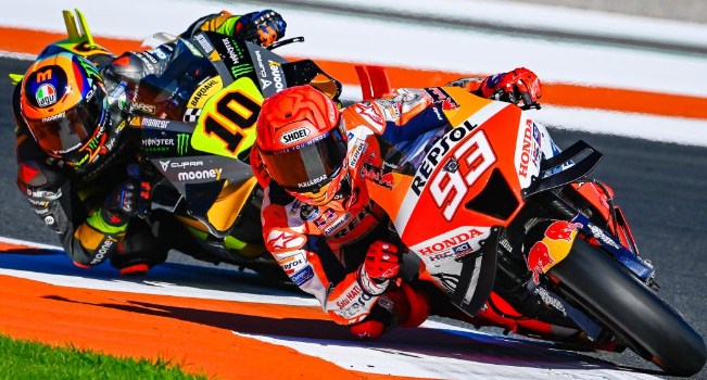 MotoGP Valencia: Marquez Rela Ditabrak Quartararo 'Demi Juara Dunia'