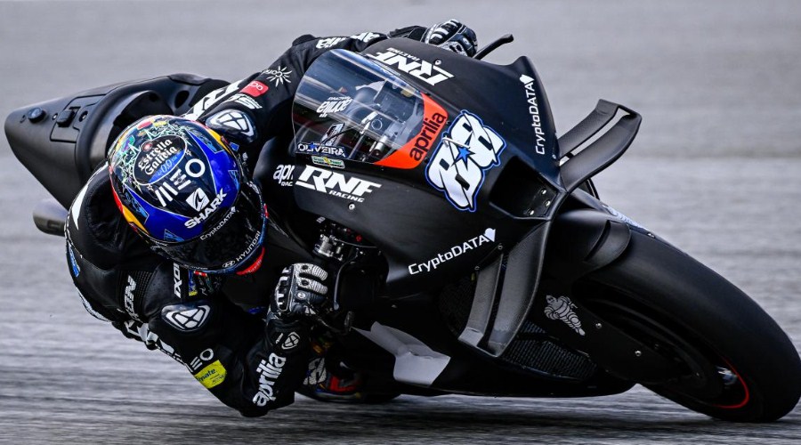 Wow! Oliveira Langsung Kencang Pakai Aprilia, Kok Bisa? – NontonMotoGP 6 Tes Sepang: Wow! Oliveira Langsung Kencang Pakai Aprilia, Kok Bisa?