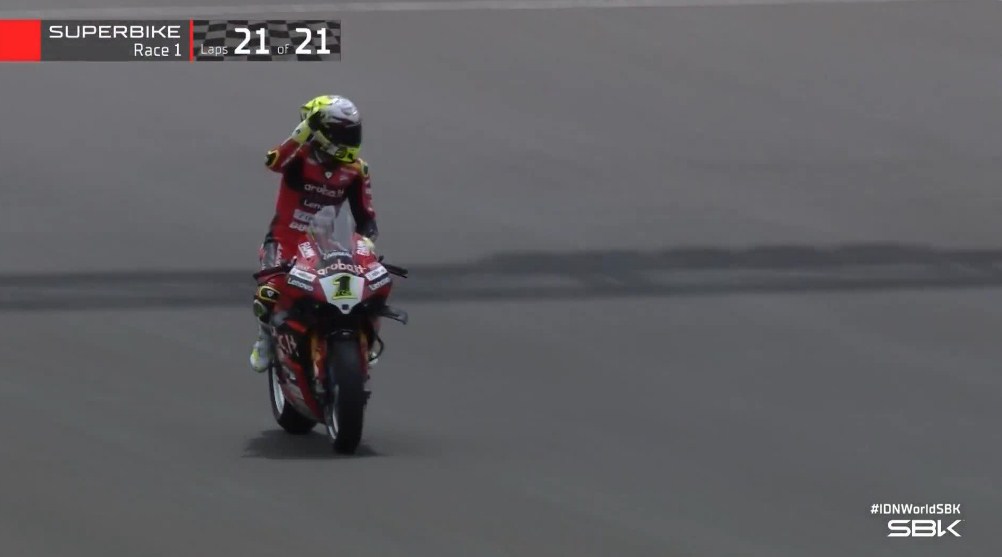 Hasil Race 1 Superbike Mandalika 2023 – NontonMotoGP 6 Hasil Race 1 Superbike Mandalika 2023