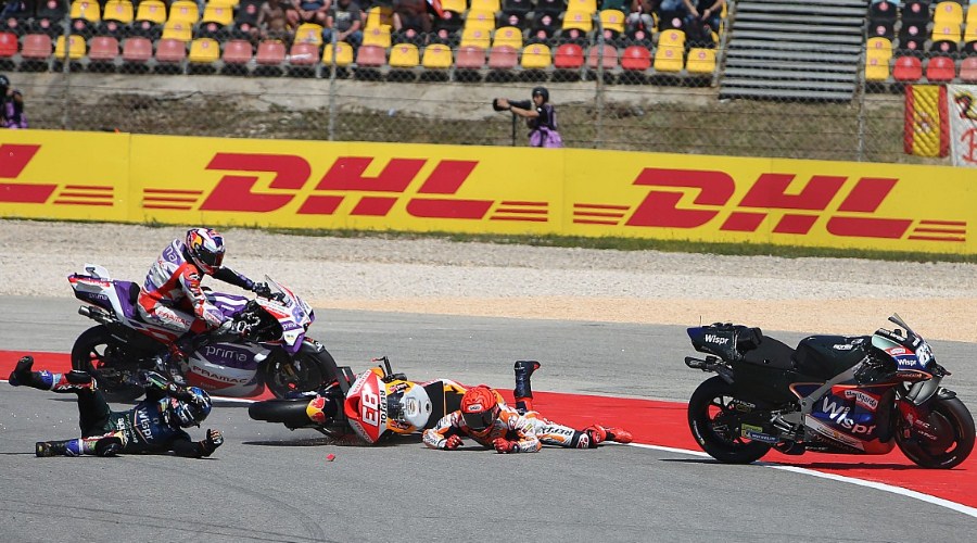 Bradl Khawatir MotoGP Akan Kembali Kacau Ketika Balapan di Seri-seri Eropa – NontonMotoGP 6 Bradl Khawatir MotoGP Akan Kembali Kacau Ketika Balapan di Seri-seri Eropa