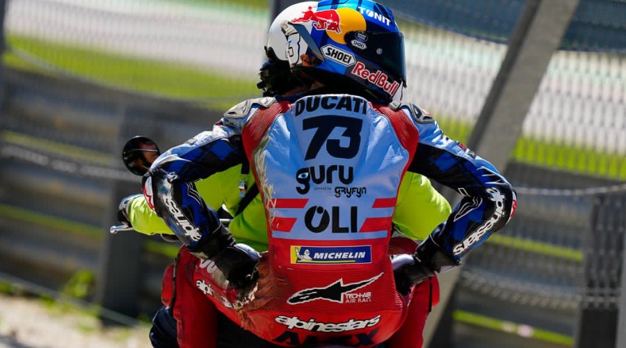 MotoGP Amerika: Crash Diseret Martin, Alex Marquez Marah Nol Poin