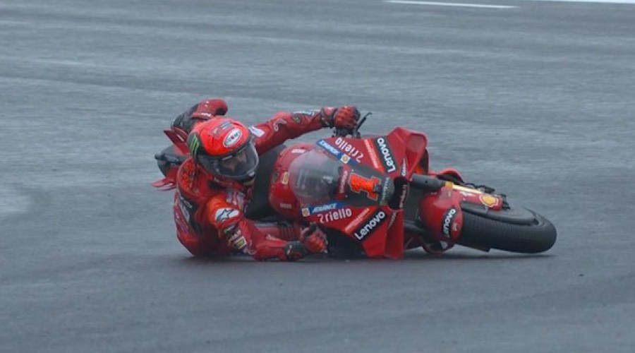 Bagnaia Lebih Buruk dari Tahun Lalu, Puncaki Klasemen Karena Beruntung? – NontonMotoGP 6 Reggiani: Bagnaia Lebih Buruk dari Tahun Lalu, Puncaki Klasemen Karena Beruntung?