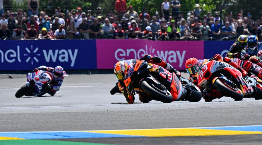 Miller Kaget Kok Bisa Disalip Rookie Augusto? Tim Tech3 Terkenal Sulit – NontonMotoGP 6 Miller Kaget Kok Bisa Disalip Rookie Augusto? Tim Tech3 Terkenal Sulit