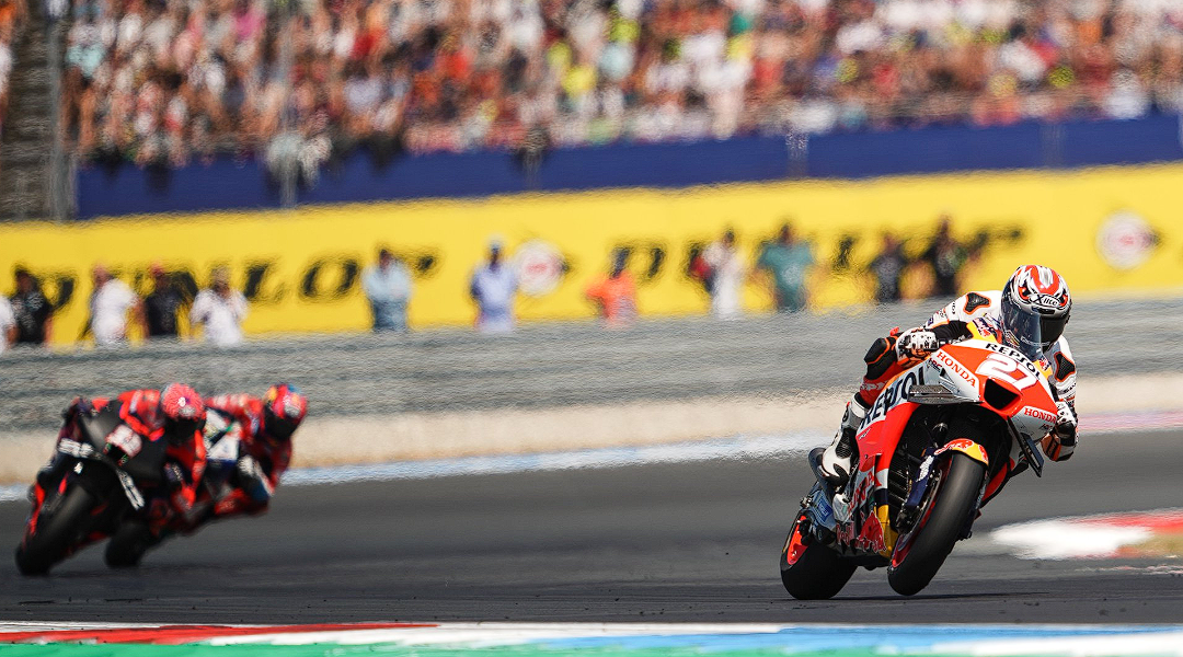 Lecuona Jelaskan Perbedaan Ban Pirelli Superbike dengan Ban Michelin MotoGP, Tak Bisa Nikung Sembarangan – NontonMotoGP 6 Lecuona Jelaskan Perbedaan Ban Pirelli Superbike dengan Ban Michelin MotoGP, Tak Bisa Nikung Sembarangan