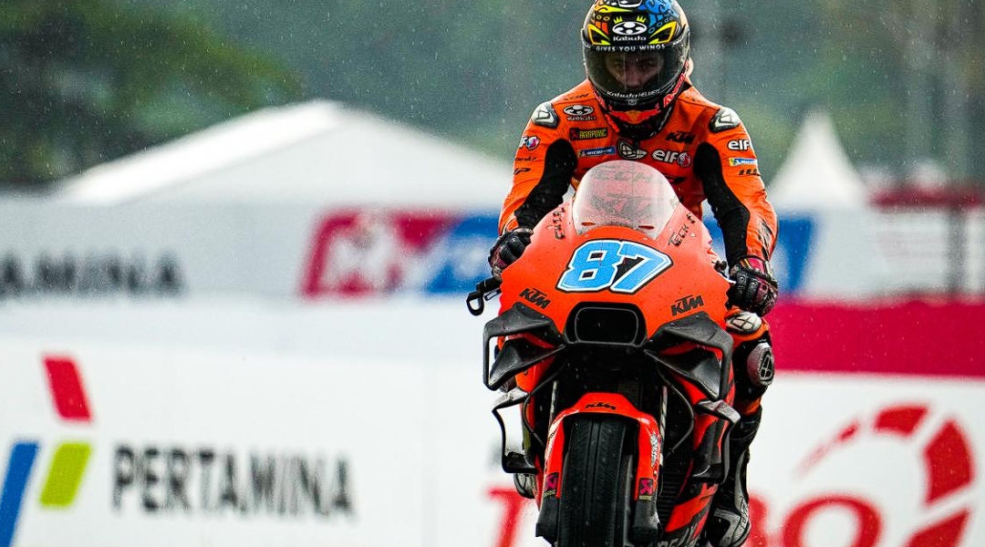 Kejamnya Ketidakadilan MotoGP, Juara Dunia Hanya Dikontrak Satu Tahun – NontonMotoGP 6 Kejamnya Ketidakadilan MotoGP, Juara Dunia Hanya Dikontrak Satu Tahun