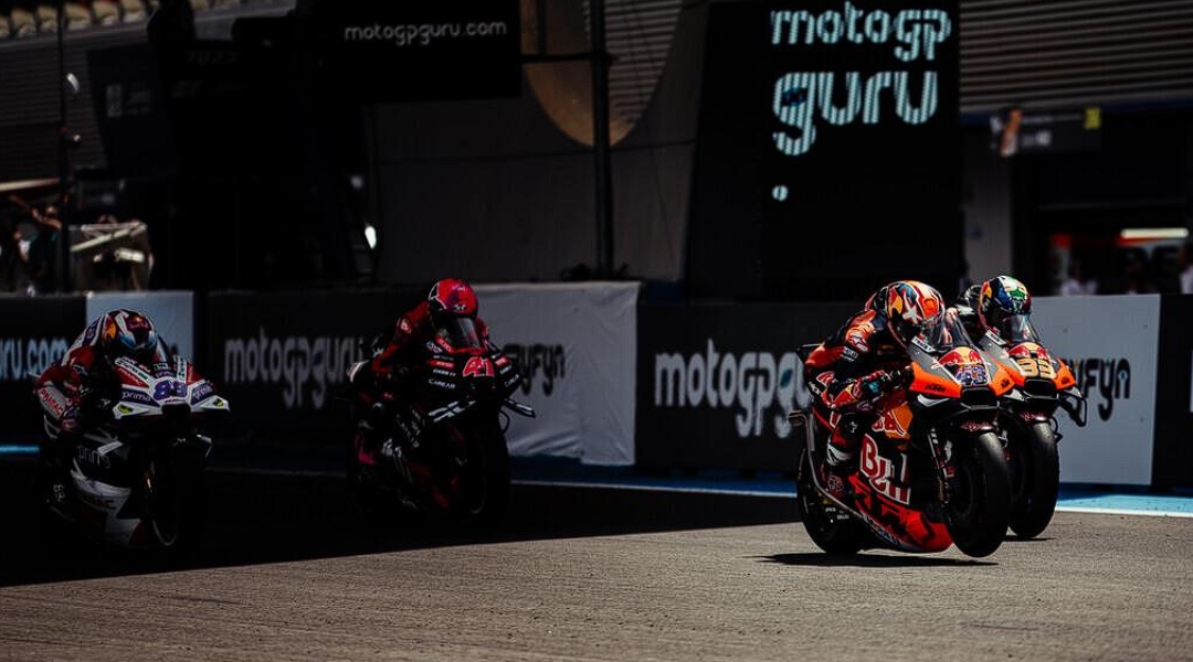 Stoner Kritik Motor MotoGP Over-teknologi, Pembalap Bahkan Dilarang Pakai Kopling – NontonMotoGP 6 Stoner kritik Motor MotoGP Over-teknologi, Pembalap Bahkan Diralang Pakai Kopling