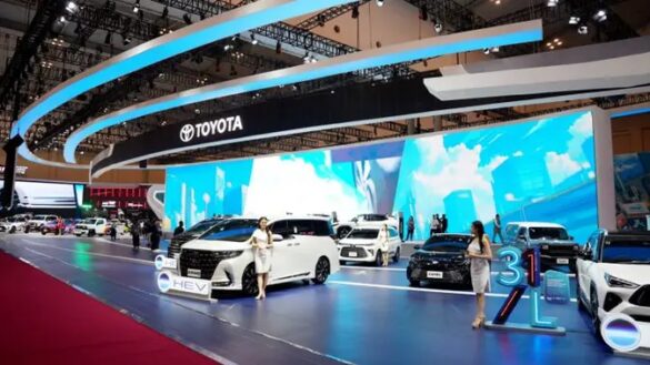 Toyota Raih Kesuksesan di GIIAS 2025 Innova Zenix Hybrid Paling Laris 688ee0c6b4523